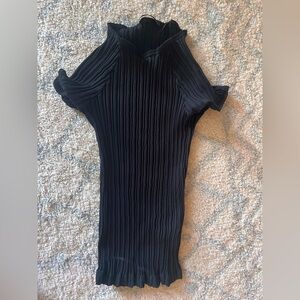 Helmut Lang. black short sleeve ribbed top tee. Small